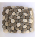 Vilten onderzetter pebble bolletjes - ecru grijs - 1